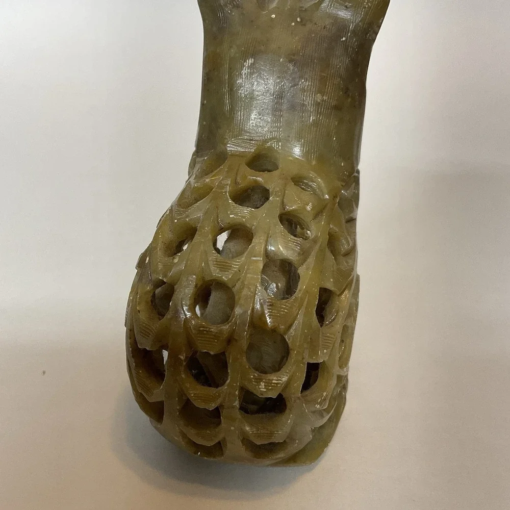 Vintage Hand Carved Olive Soapstone‎ Cat with kitten in the Belly Jamaica Charm